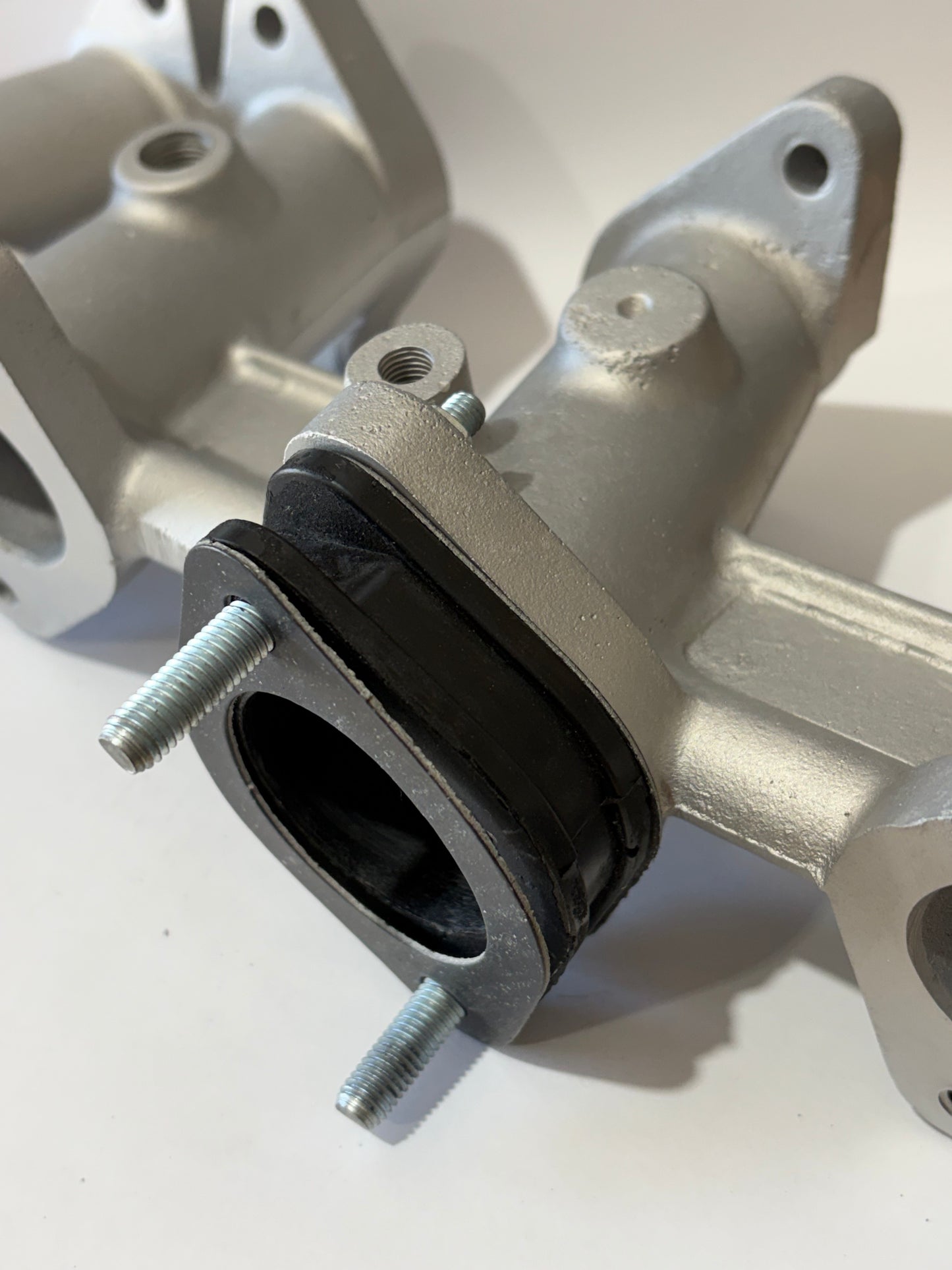Competition rubber isolator