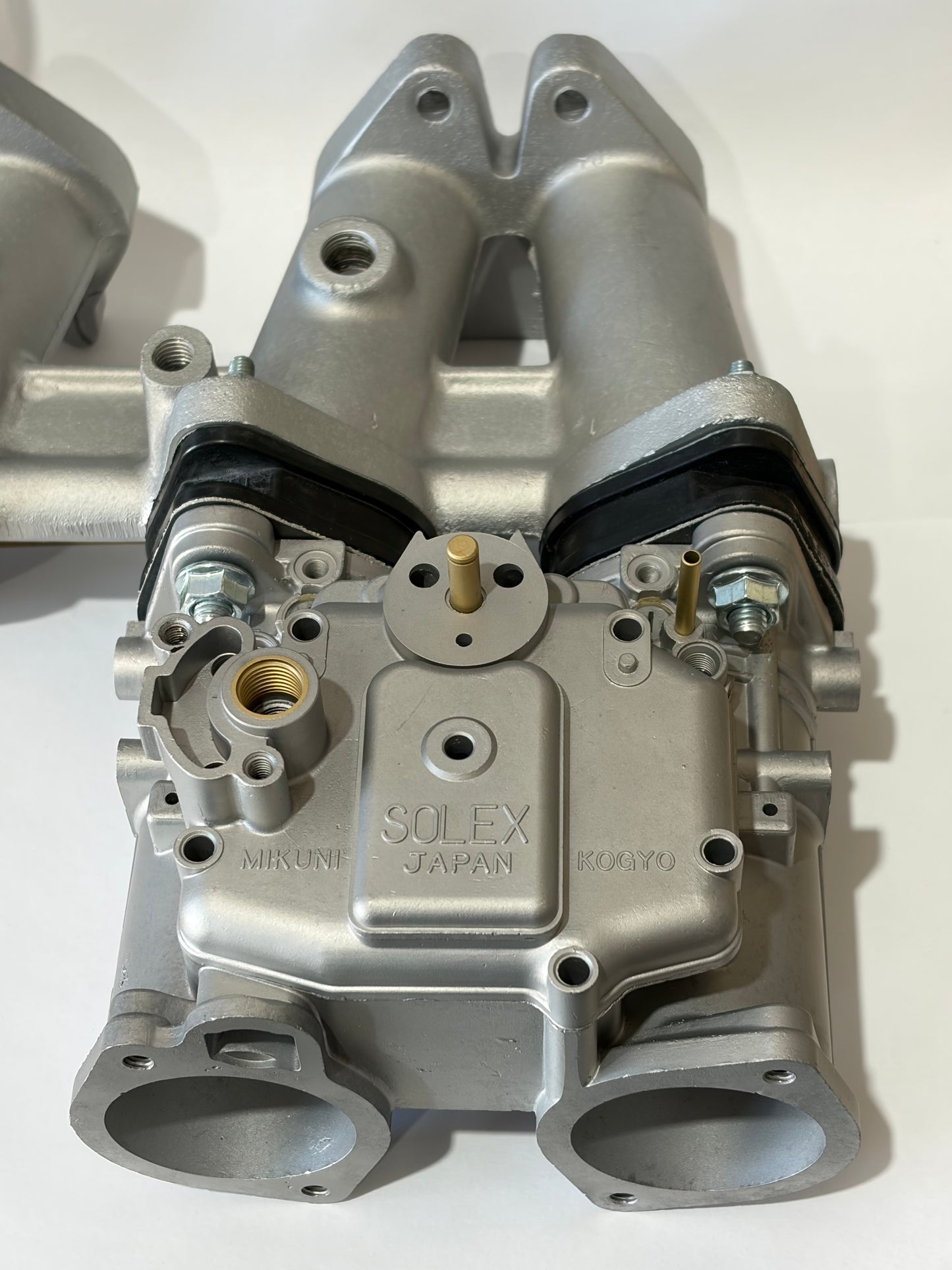 Competition rubber isolator